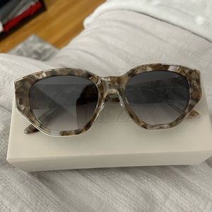 New Dezi Sunglasses in Charge It